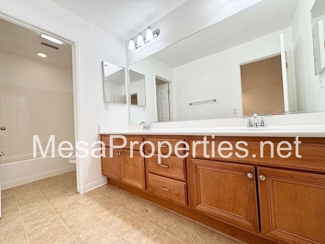 Building Photo - 12425 Deborah Pl