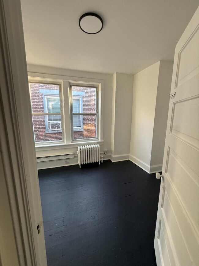 Building Photo - 2120 Susquehanna St