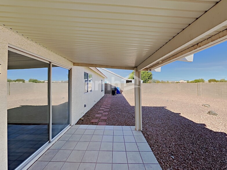 Building Photo - 18315 N 144th Ave