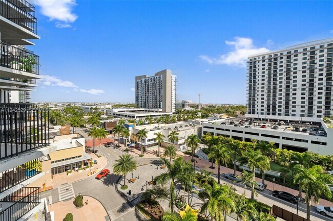 Building Photo - 5252 NW 85th Ave