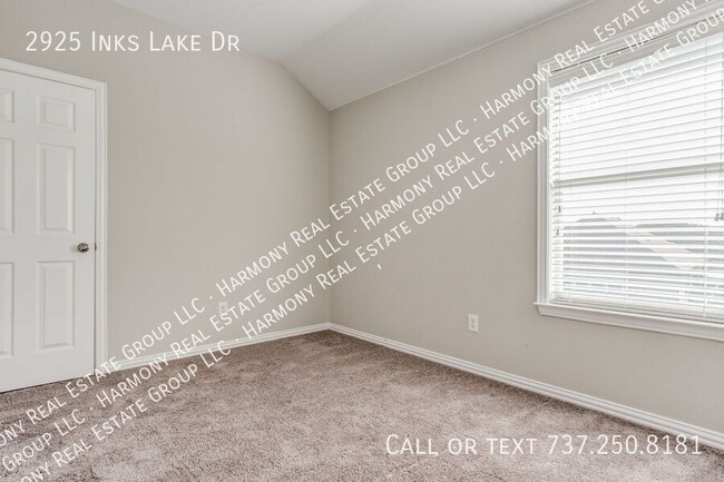 Building Photo - 2925 Inks Lake Dr