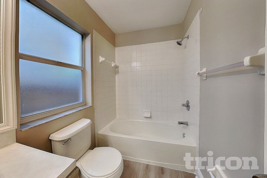 Building Photo - 13309 Beechberry Dr