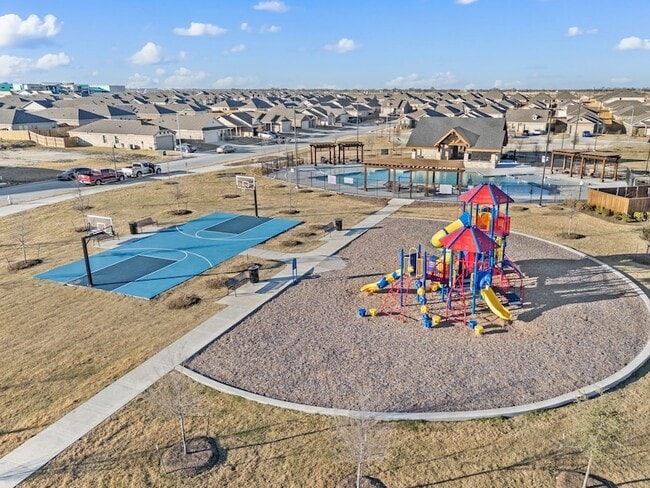 Building Photo - 1340 Blazin Bronco Trl