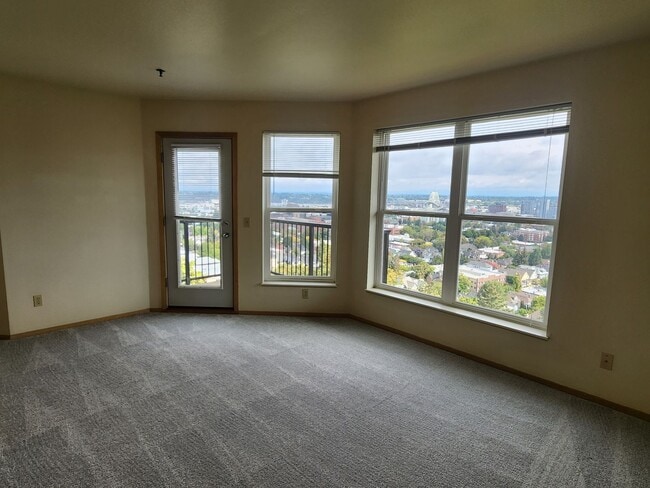 Building Photo - 424 NW Uptown Terrace