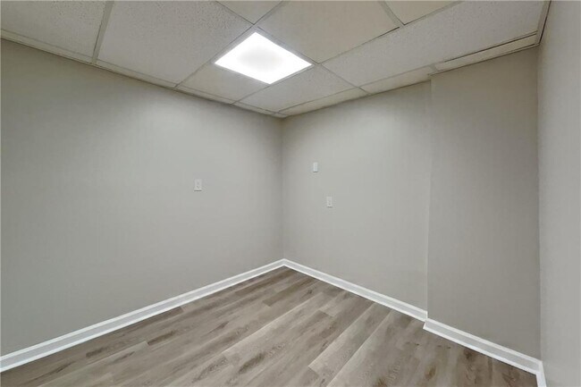 Building Photo - 5054 Arbor Ln SW