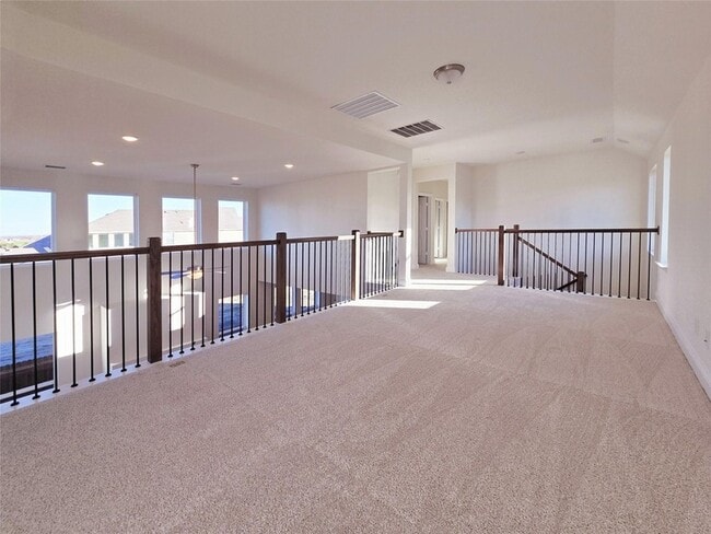Building Photo - 631 Blakelys Wy