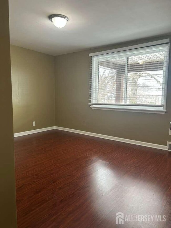 Building Photo - 36 Kate Ln