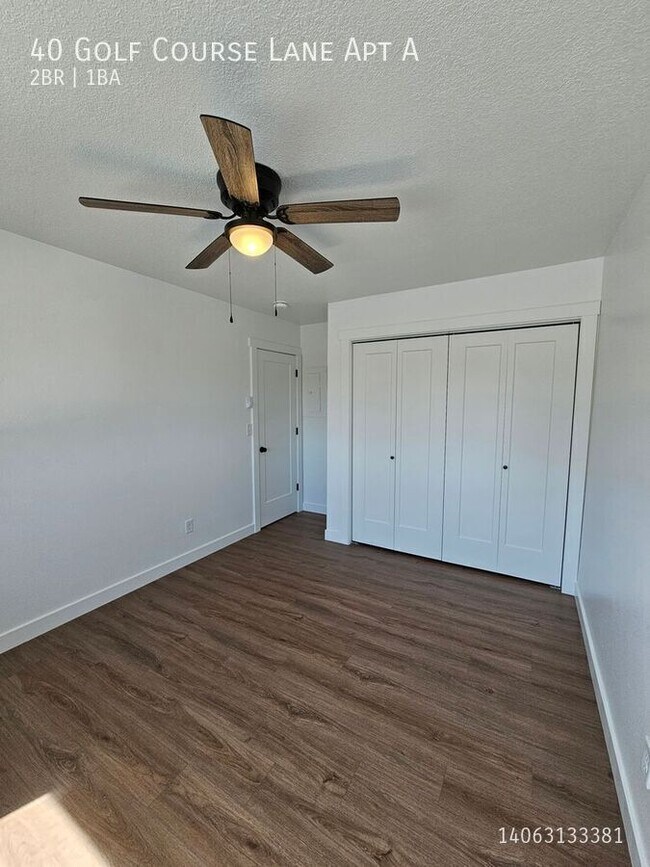Building Photo - 40 Golf Course Ln