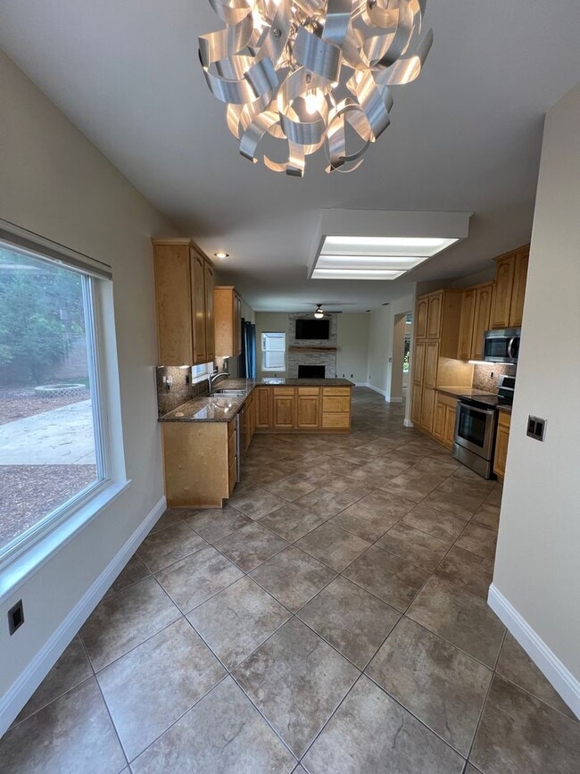 Building Photo - Gorgeous Private large lot in Rocklin!