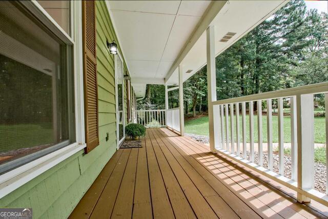 Building Photo - 205 Kingswood Dr