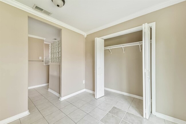 Building Photo - 10906 Sageorchard Ln