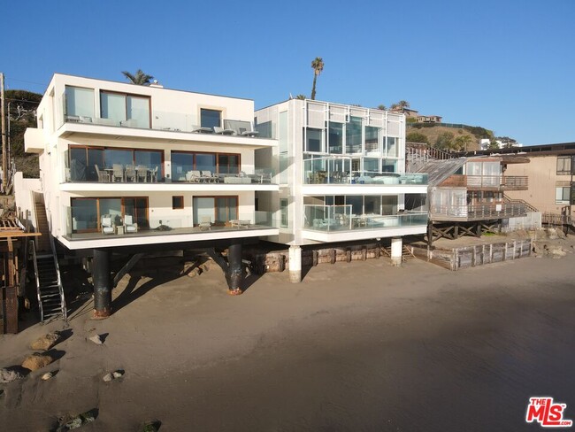 Building Photo - 25302 Malibu Rd