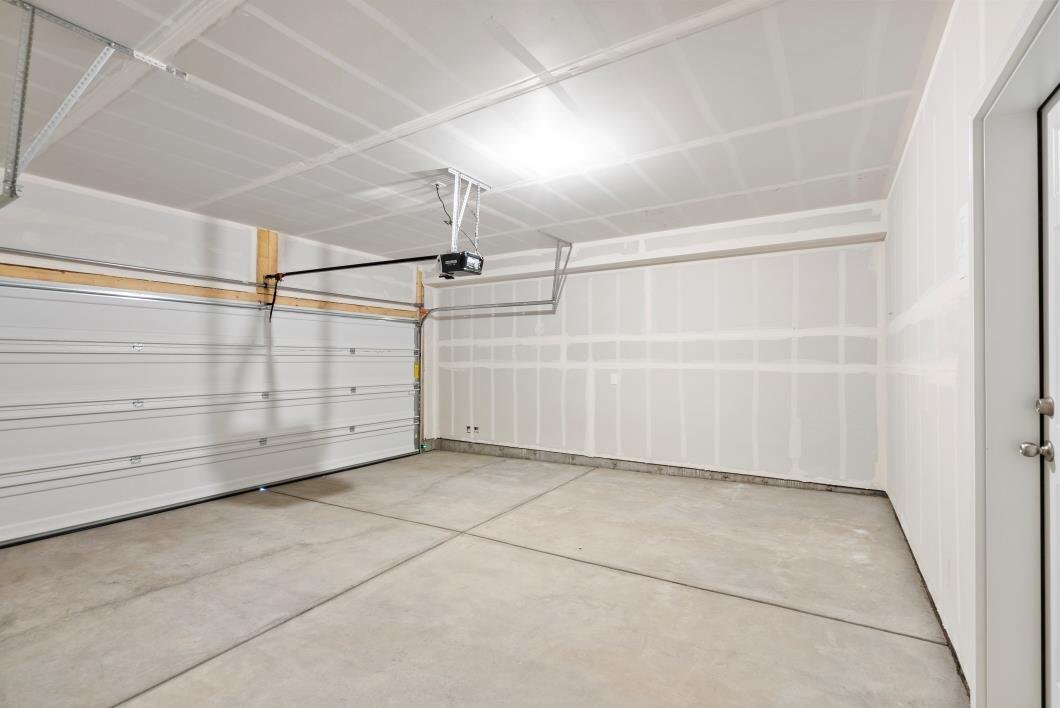 Building Photo - 1616 Riverplace Dr