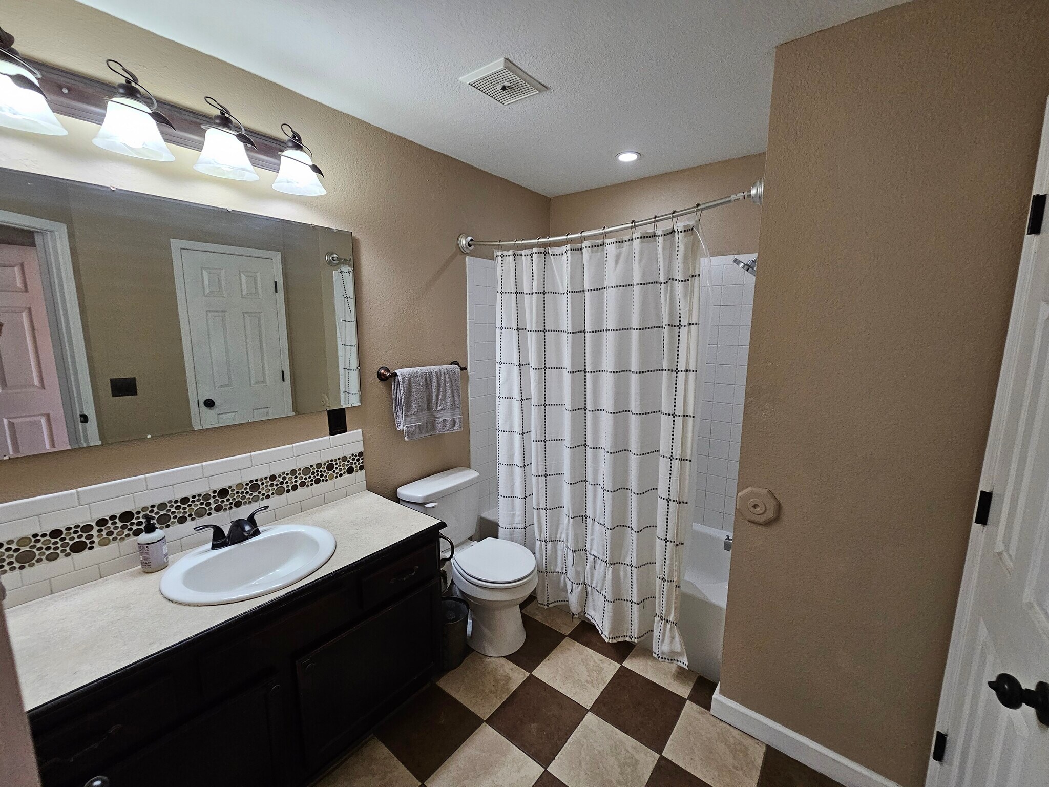 Building Photo - 4125 Charleston Dr