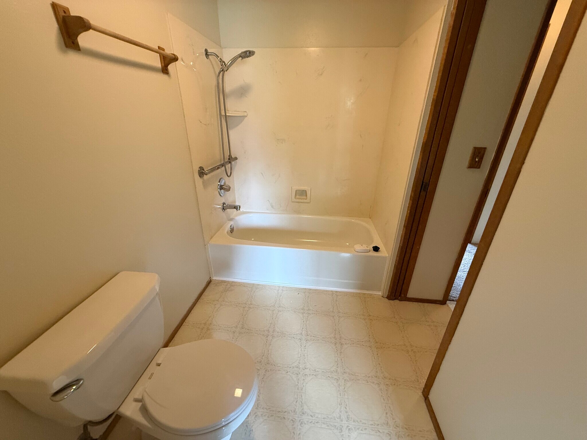 Upstairs full bath - 329 Bessie St