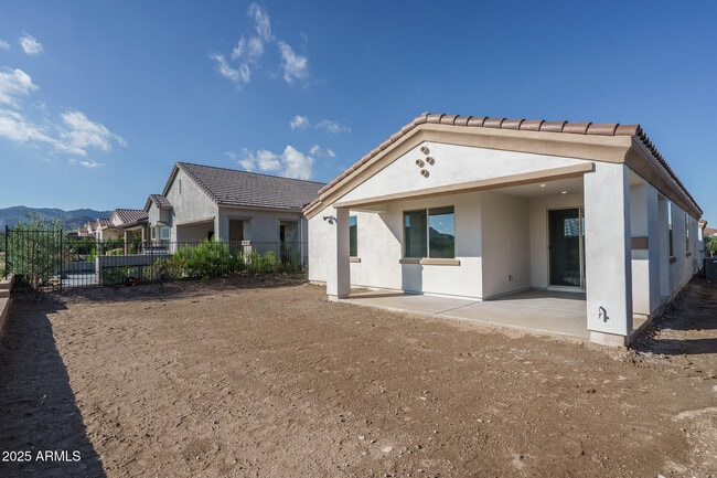 Building Photo - 20607 W Rancho Dr