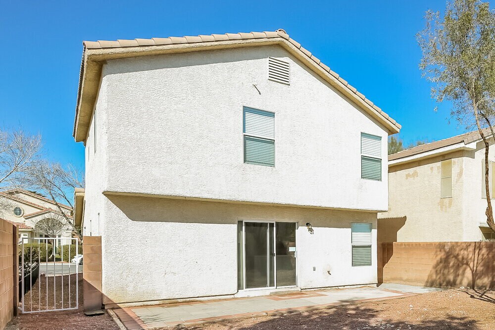 Building Photo - 5005 Glittering Star Ct