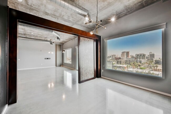 Building Photo - Modern Industrial Loft at Soho Lofts – 1BR/2BA High-Rise in the Arts District, City & Mountain Vi...