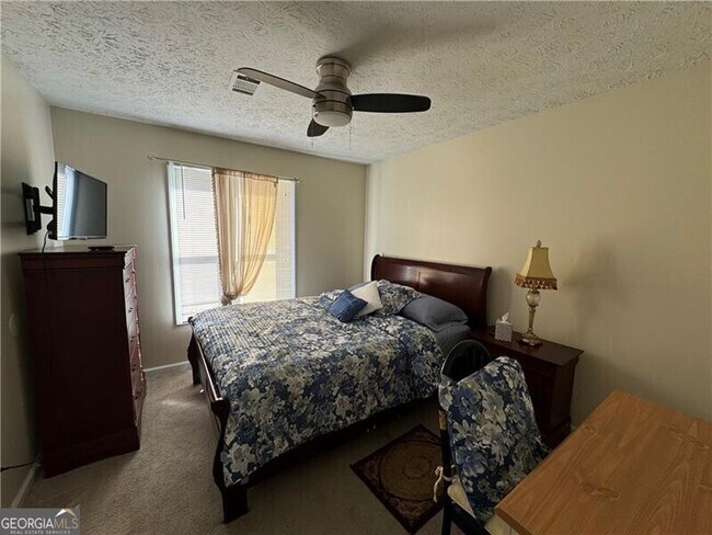 Building Photo - 17 Hartley Woods Dr