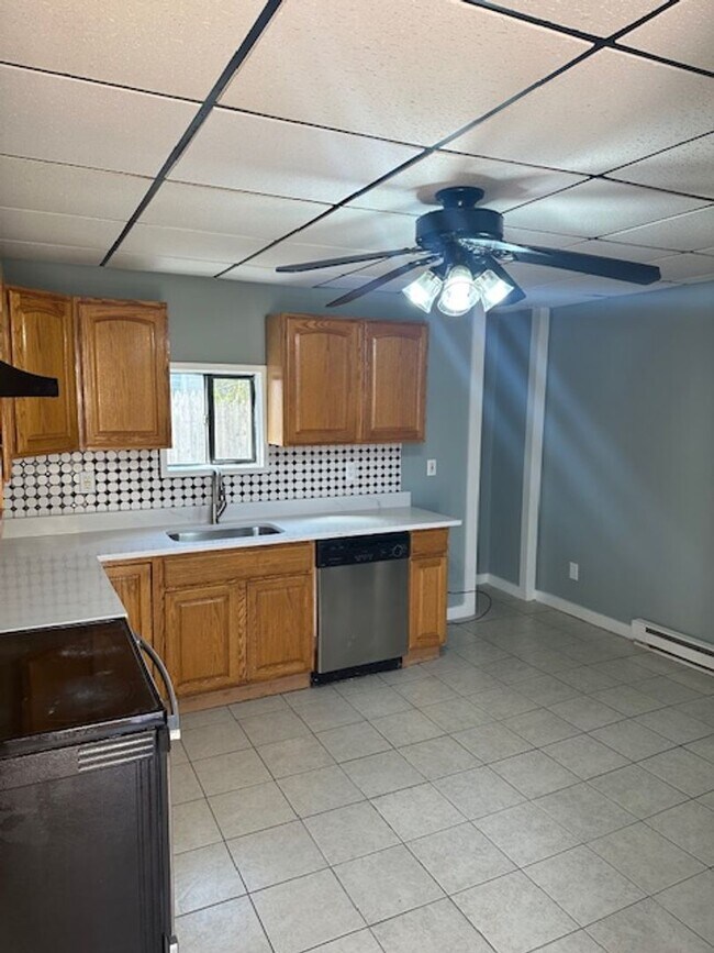 Building Photo - 20 Hancock St