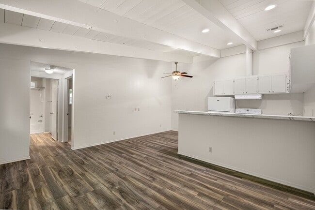 Interior Photo - Lassen Villa Apartments