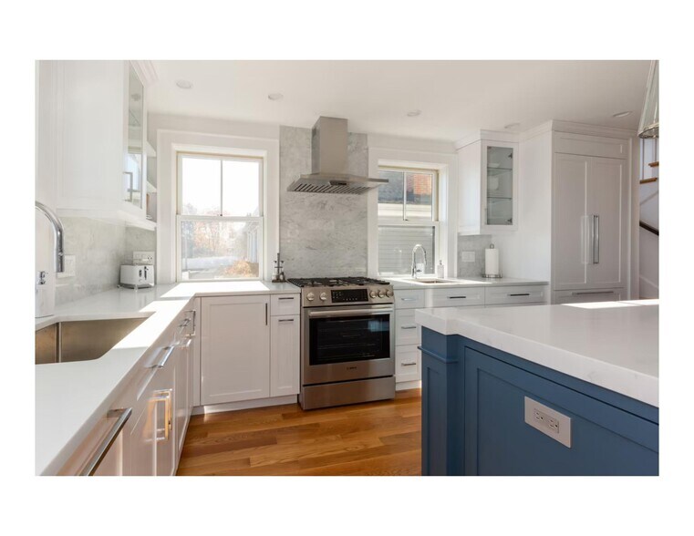 Building Photo - 153 Bayside Rd