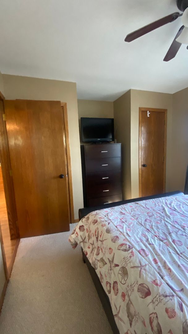 Building Photo - Furnished 2 Bedroom Home for Rent on Lake ...