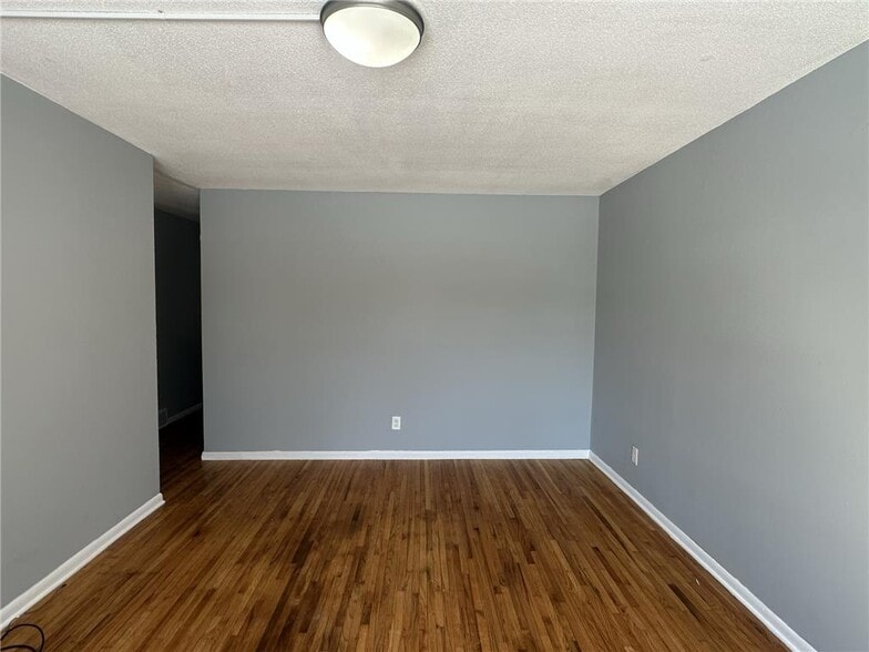 Building Photo - 1718 3rd Ave N