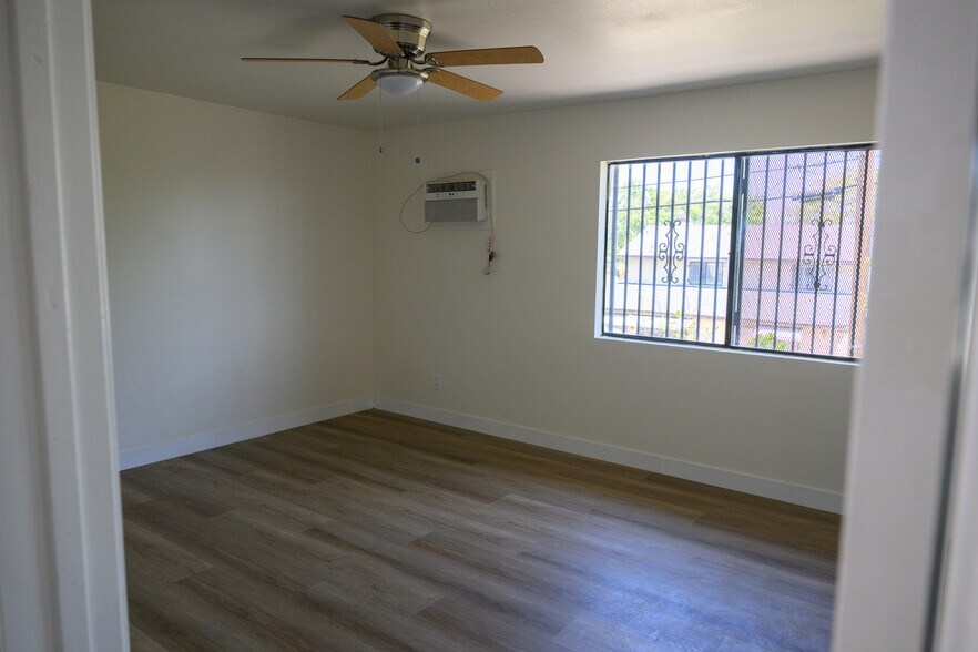 Building Photo - 8017 Alpaca St