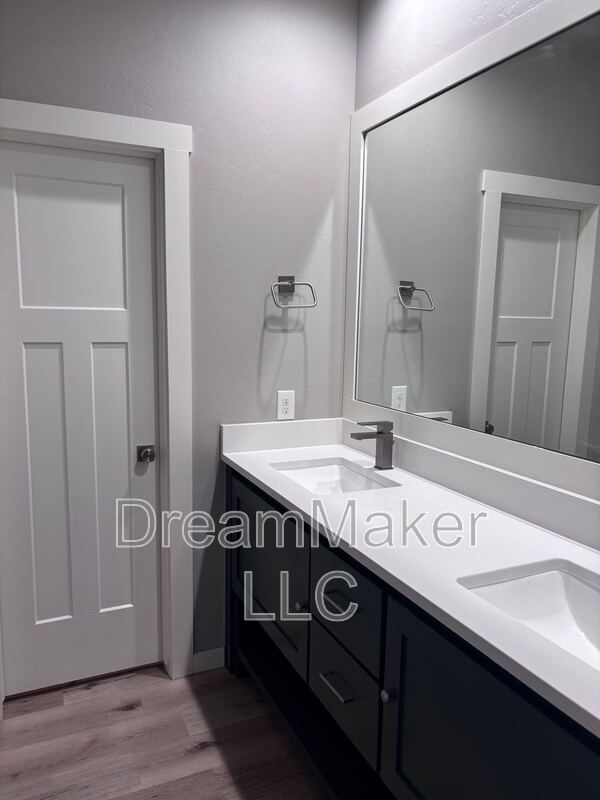 Building Photo - 3102 SE 34th St