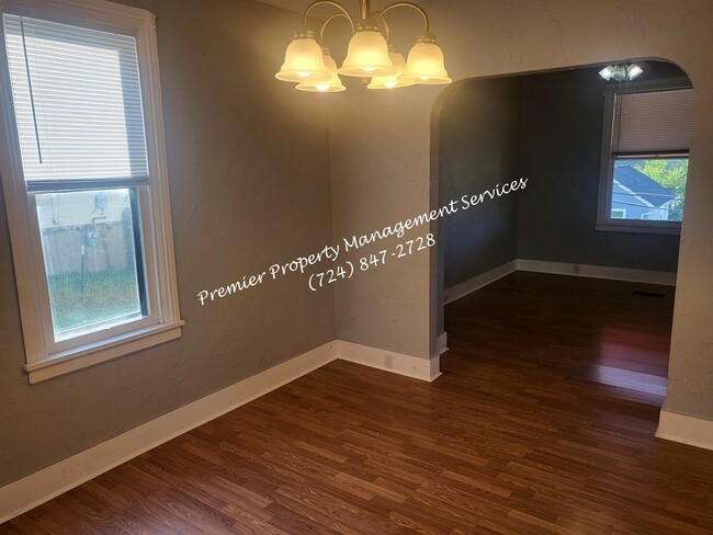 Building Photo - 309 Bessemer Ave