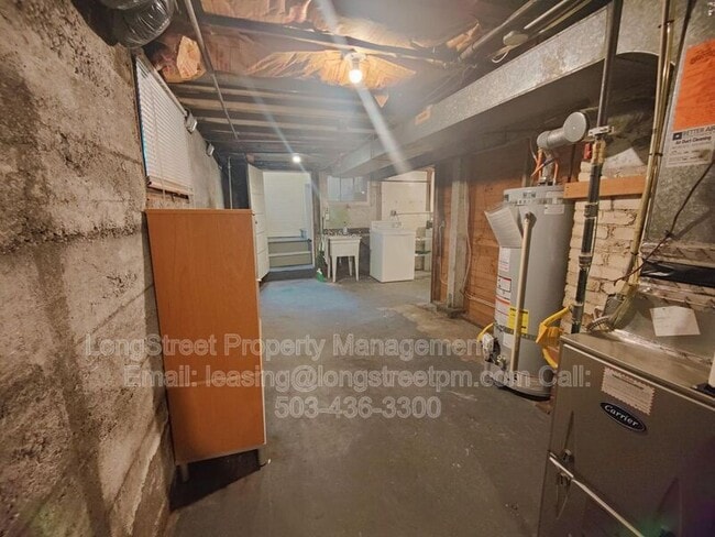 Building Photo - 3338 SE 16th Ave