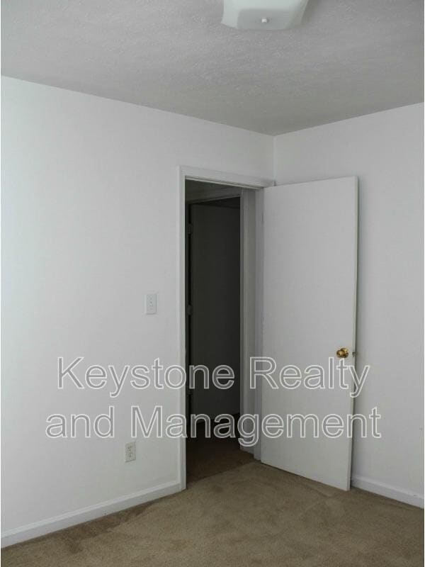 Building Photo - 1375 Thompsonville Ln