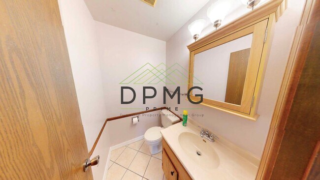 Building Photo - 114 Manchester Dr. DeWitt, MI 48820