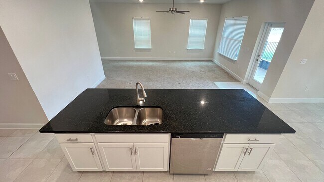 Building Photo - Beautiful Harmony Central Water Front Home AVAILABLE NOW!