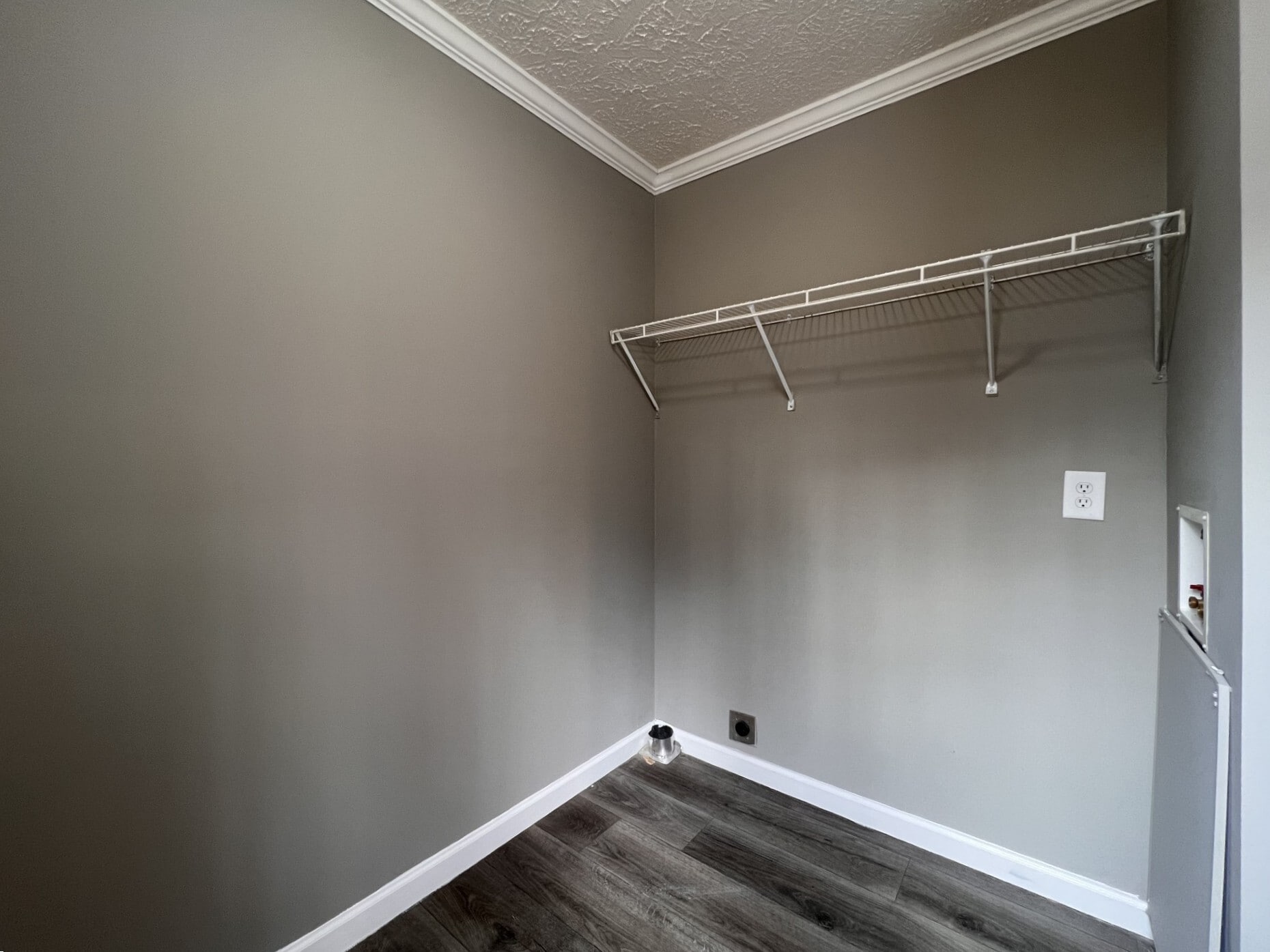 Building Photo - 146 W Sourwood Dr