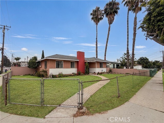 Building Photo - 10202 S Doty Ave