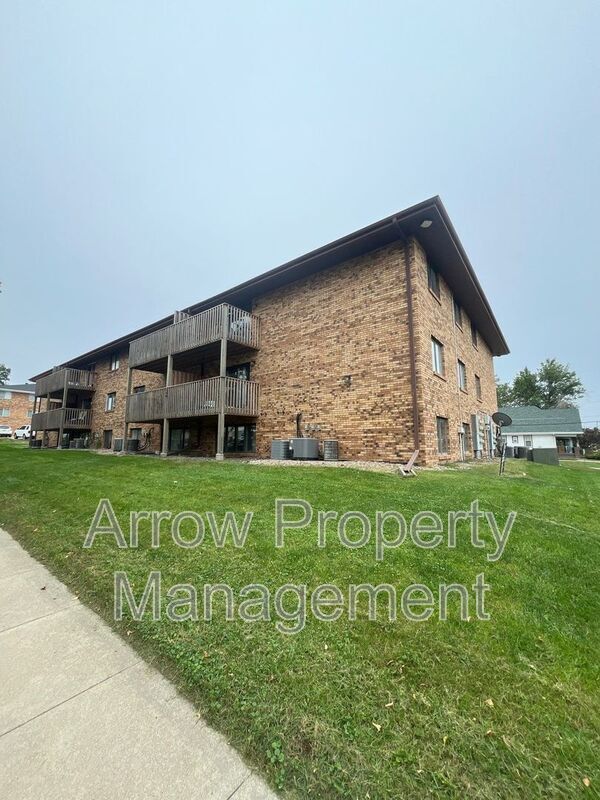 Building Photo - 2323 T St