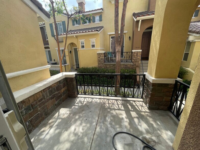 Building Photo - 910 Timberwood