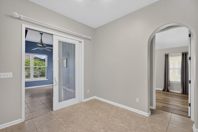 Building Photo - 73 Durango Dr