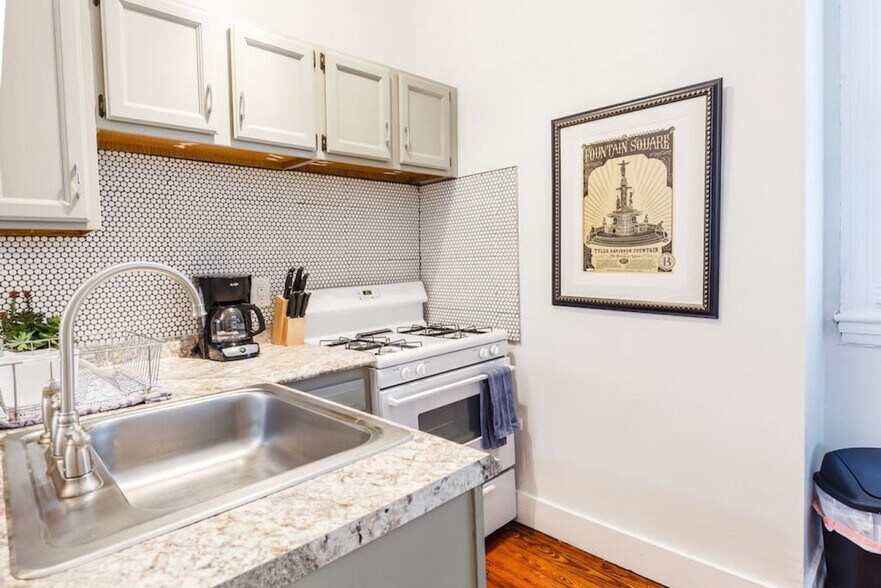 Building Photo - 424 Liberty Hl