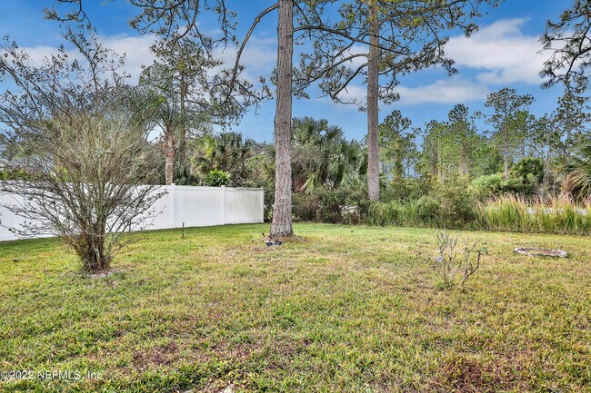 Building Photo - 11 Wheatfield Dr