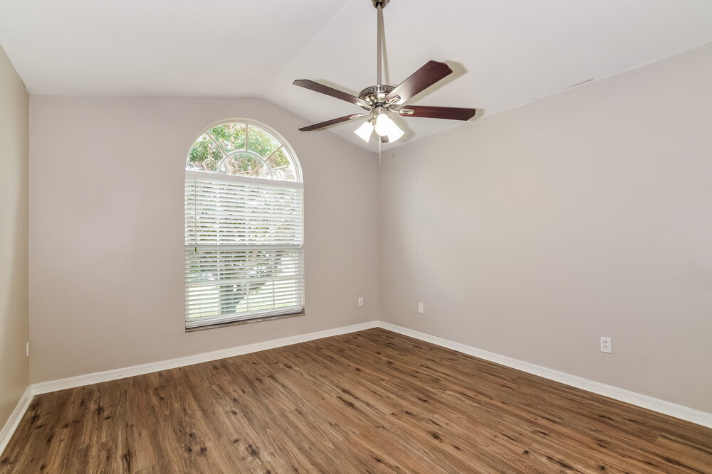 Building Photo - 16512 Golden Eagle Blvd