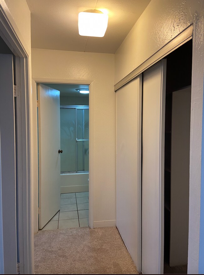 Building Photo - 95-029 Kuahelani Ave