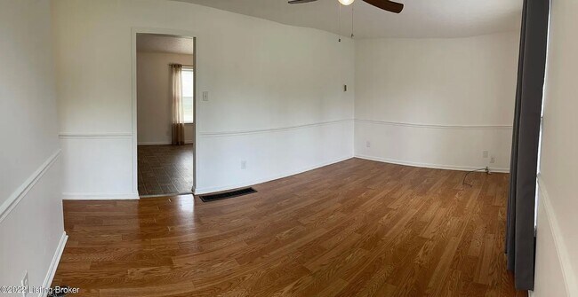 Building Photo - Charming Brick Ranch *OPEN HOUSE 10/05/23*
