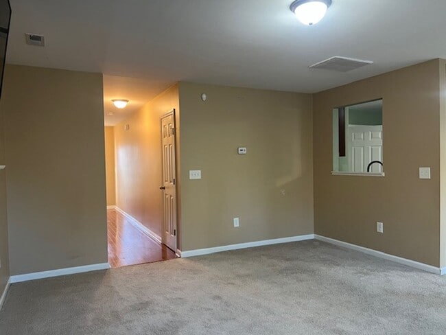 Building Photo - 68 Bicentennial Way