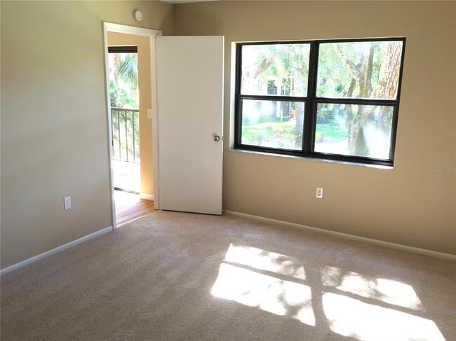 Building Photo - 315 30th Ave W