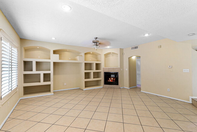 Building Photo - 14180 Robert Ituarte Dr