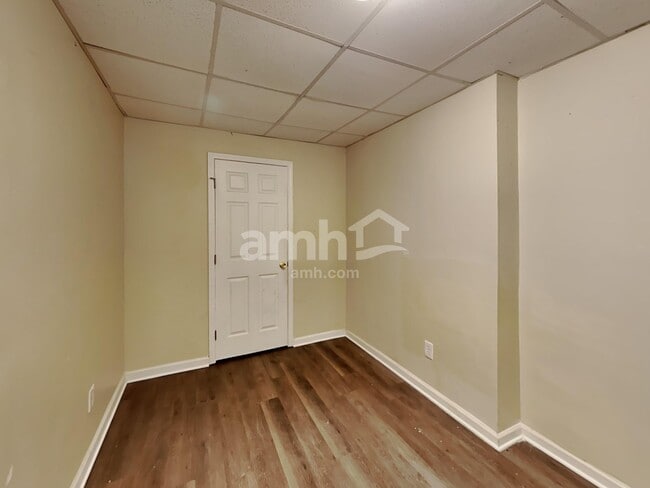 Building Photo - 2911 Water Lily Ct