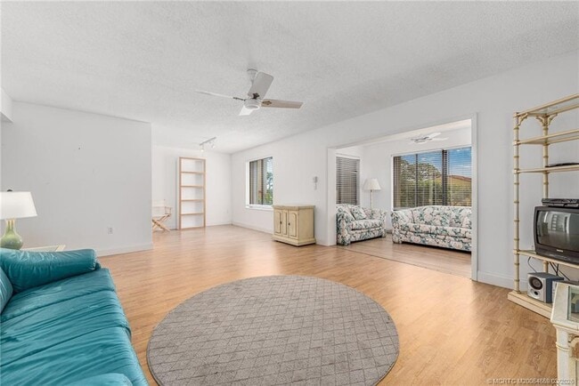 Building Photo - 5393 SE Miles Grant Rd